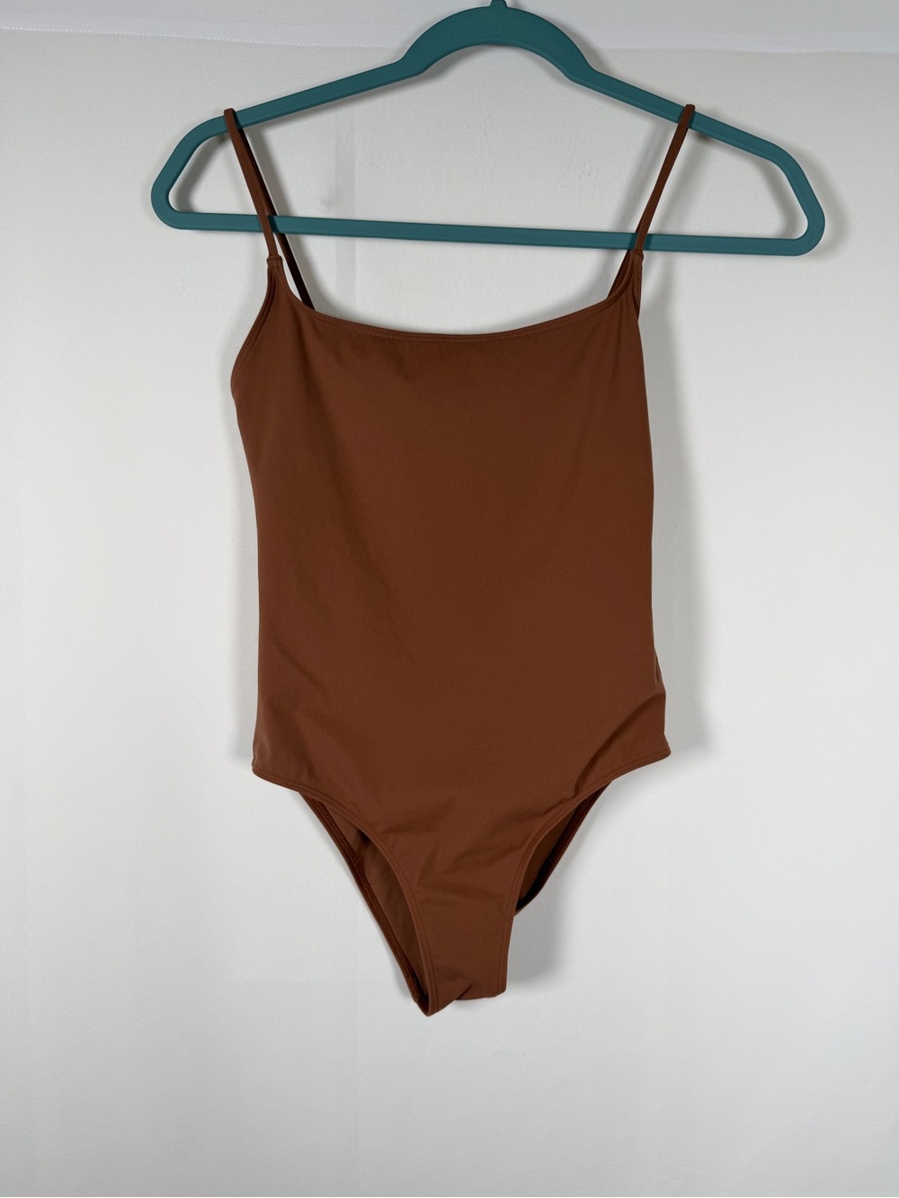 Babaton‎ Rust-Brown Scoop Neck Bodysuit